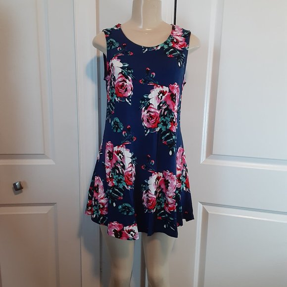 Dark Blue & Floral Print Sleeveless V Neck Tunic Top - Picture 2 of 12